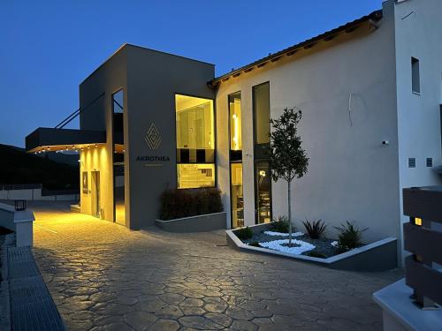 Akrothea Suites & Lounge — Tripoli — photo 2