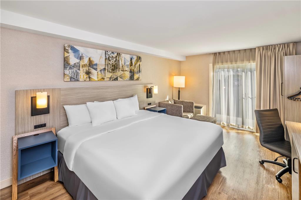 Comfort Inn - carbon neutral hotel in Fredericton