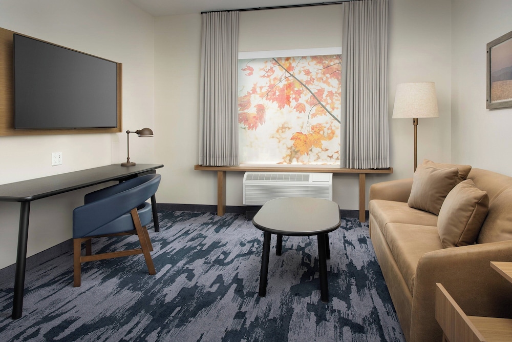 Fairfield Inn & Suites by Marriott Santa Rosa Rohnert Park - photo 22