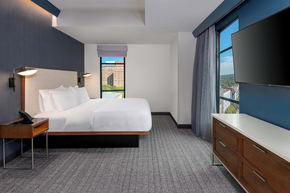 Courtyard by Marriott Atlanta Midtown - photo 12