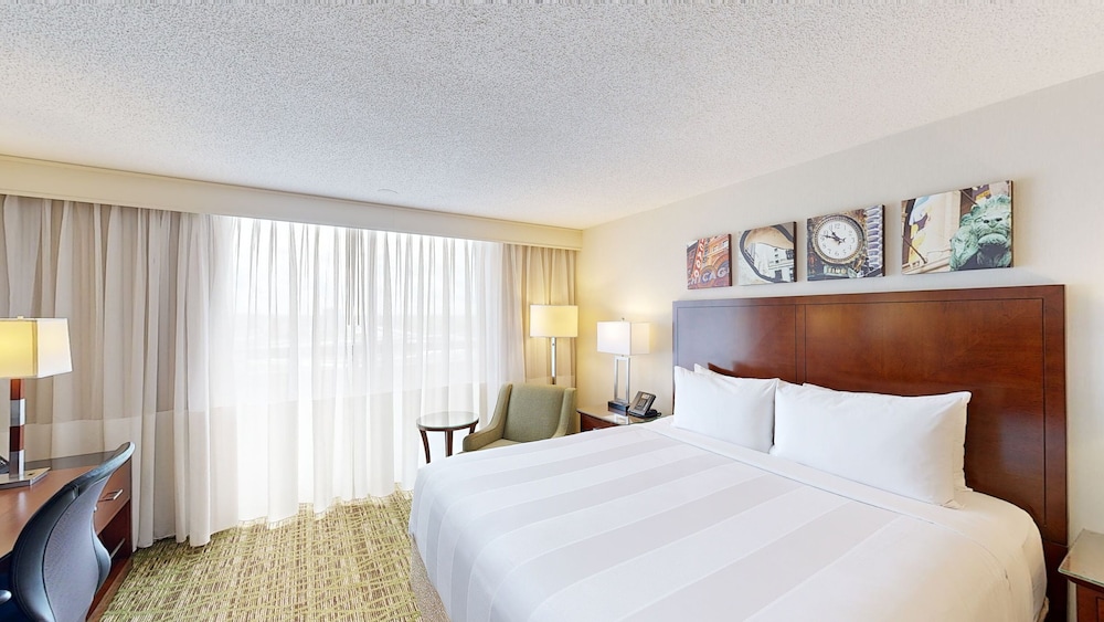 Marriott Chicago O'Hare - photo 27