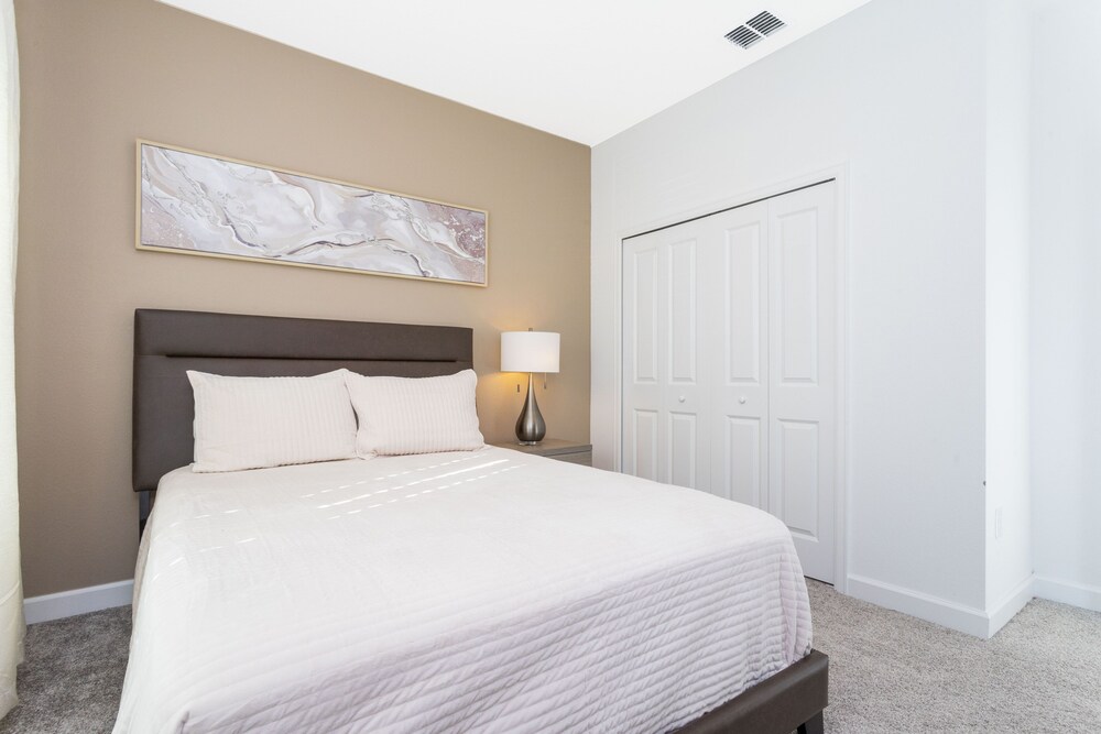 Wonderful 5 Bd Close to Disney @ Storey Lake Resort 2980 - photo 7