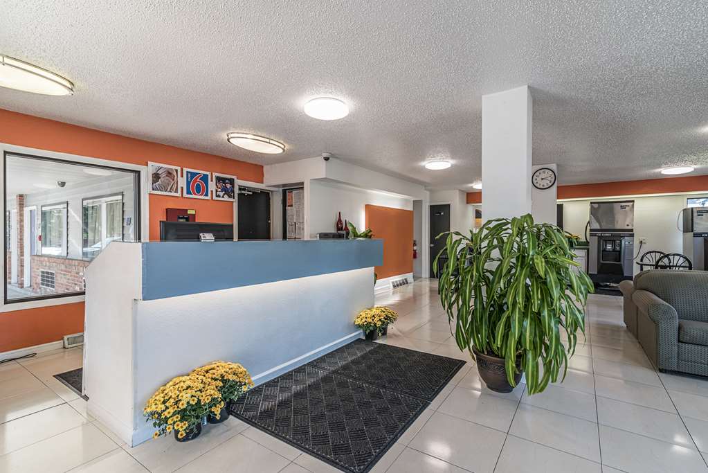 Motel 6 Albany NY Airport - photo 27