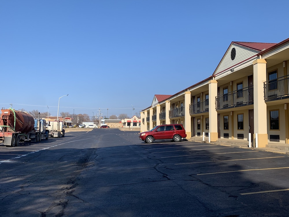 Sunrise Extended Stay - photo 24