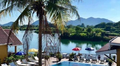 Golden Hotel Dondet in Muang Khong, Laos