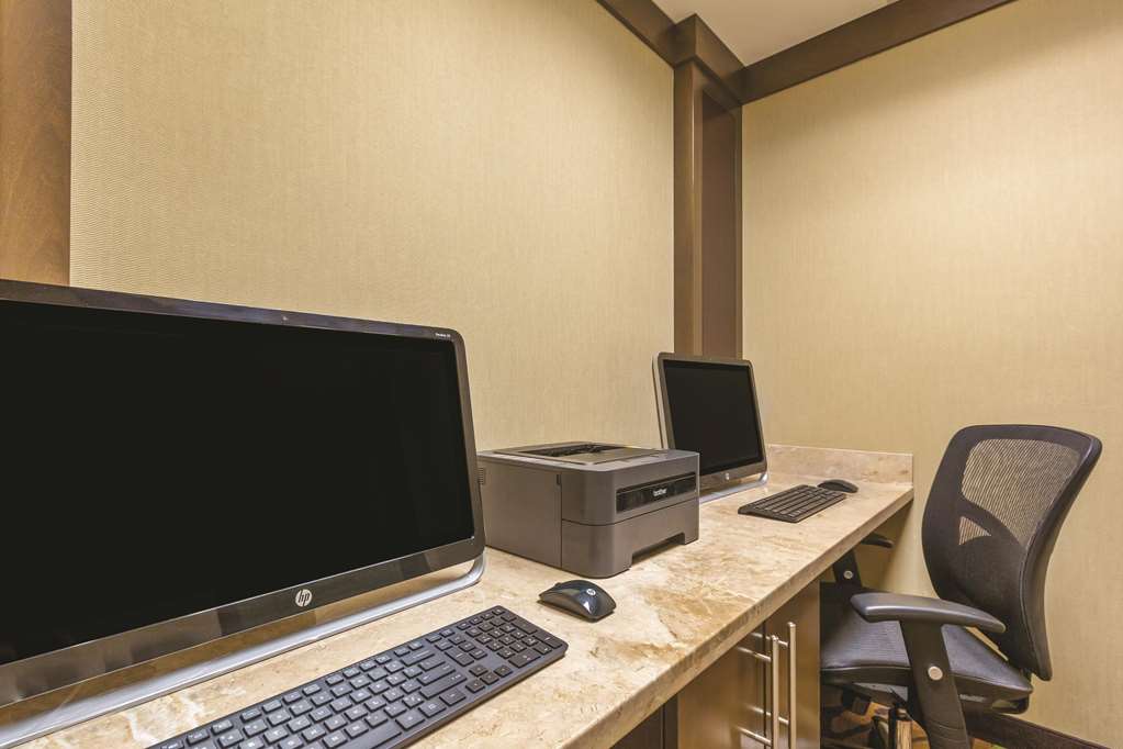 La Quinta Inn by Wyndham Austin North - photo 27