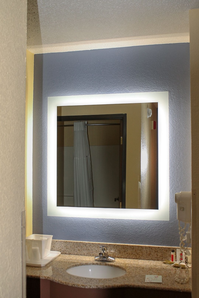 Days Inn by Wyndham Batavia Ohio - photo 11