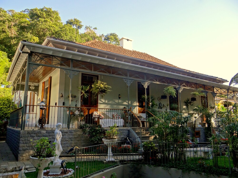 Pousada Ace Palace - carbon neutral hotel in Petropolis