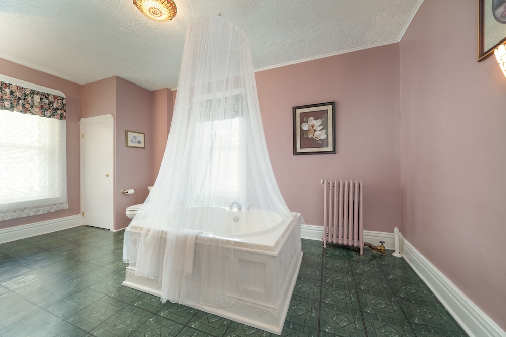 The Naples Hotel - photo 37