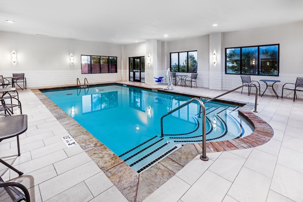Holiday Inn Hotel & Suites Tulsa South by IHG - photo 22