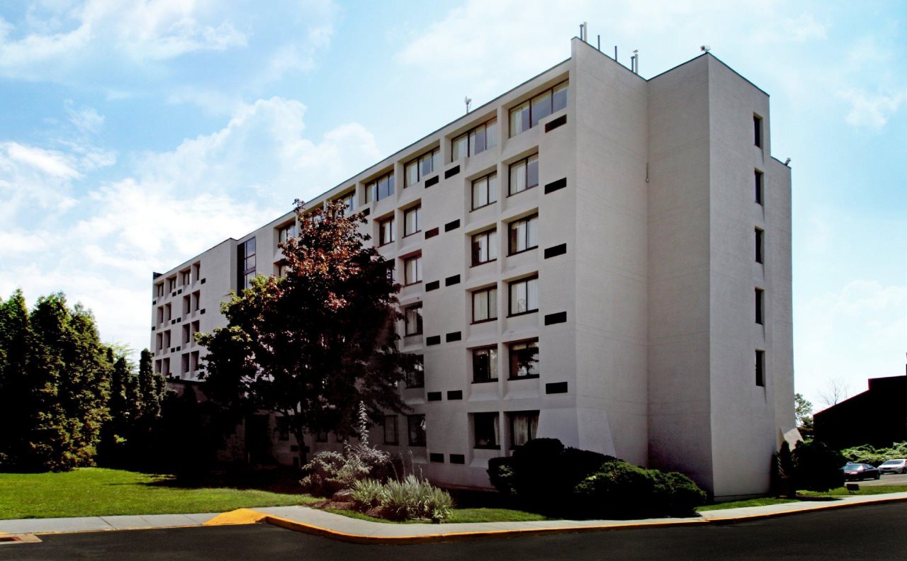 Stratford Hotel & Conference Center - photo 12