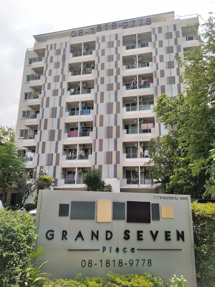 Grand Seven Place in Pak Kret, Thailand