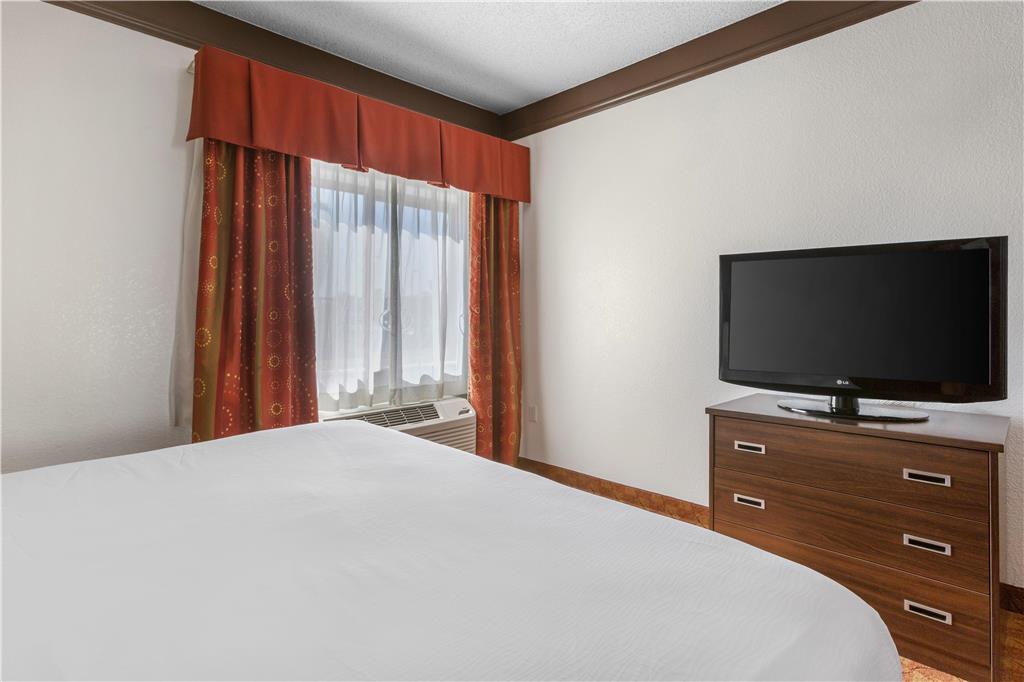 Best Western Tolleson Hotel - photo 21