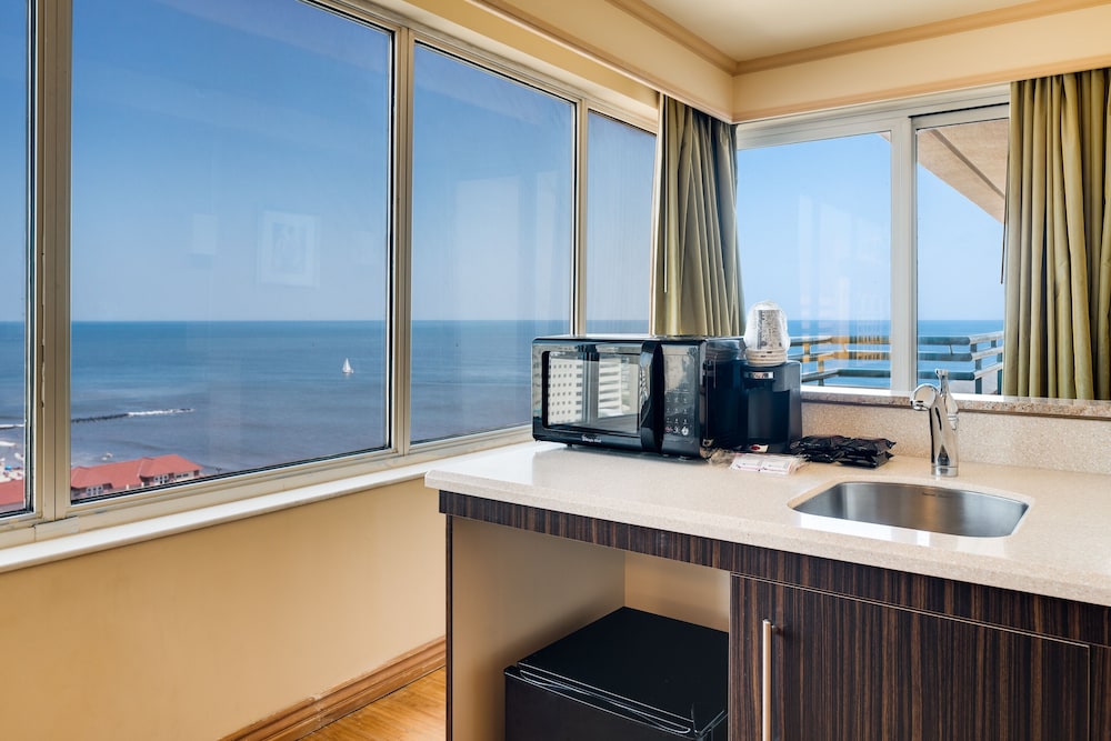 Showboat Hotel Atlantic City - photo 38