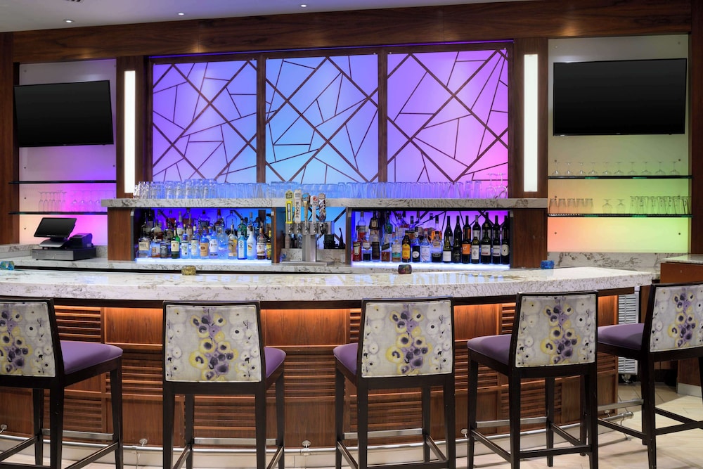 DoubleTree Suites by Hilton Phoenix - photo 55