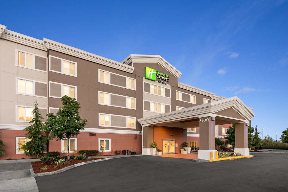 Holiday Inn Express & Suites Sumner Puyallup Area - photo 32