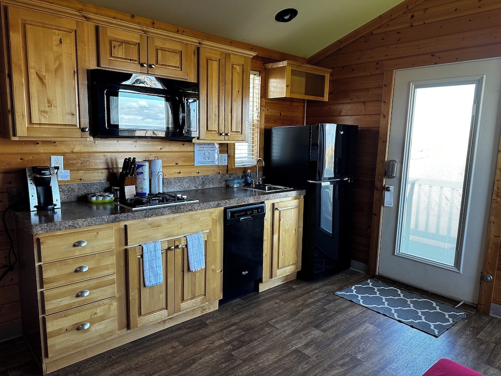 Westport Marina Cottages - photo 40