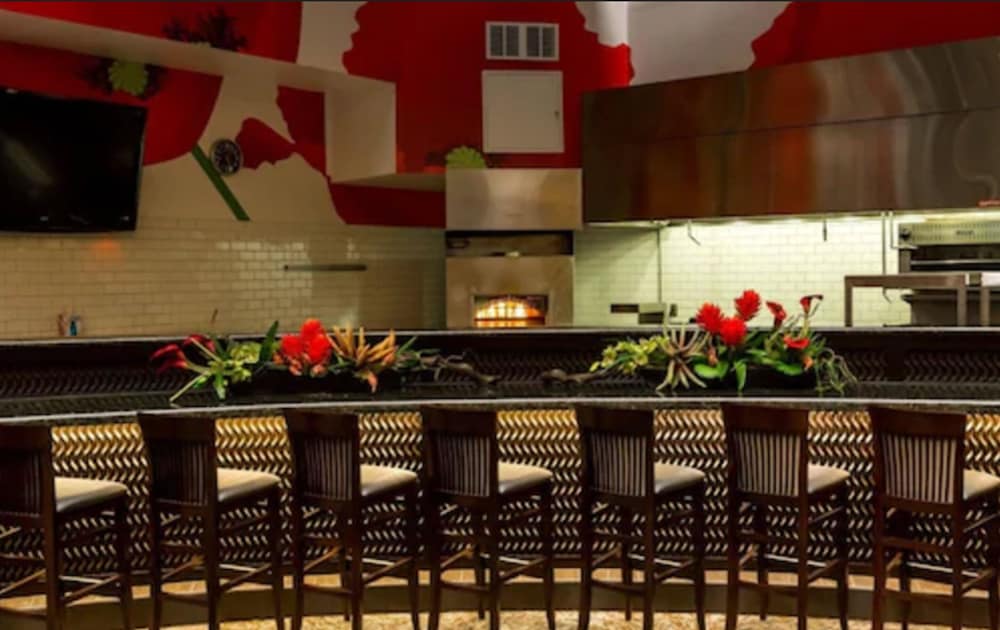 DoubleTree Suites by Hilton Hotel McAllen - photo 31
