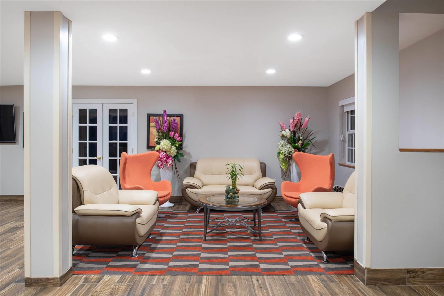 Microtel Inn & Suites by Wyndham Springfield - photo 3