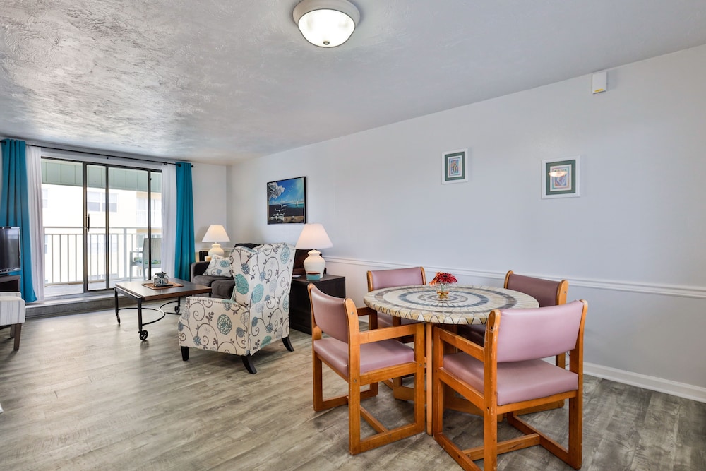 Coastal Waters Inn - photo 97