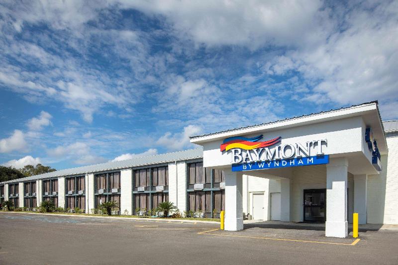Baymont Inn & Suites by Wyndham Hammond - featured photo