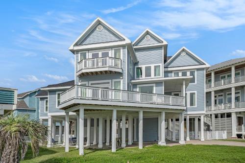 Beach Haus — 4-Star Luxury Hotel in Galveston, United States