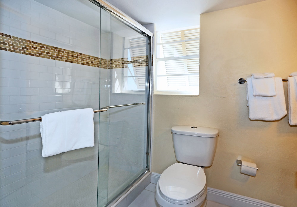 Chateau Mar Beach Resort - photo 31