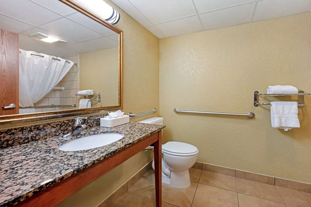 Best Western Plus Mid Nebraska Inn & Suites - photo 17