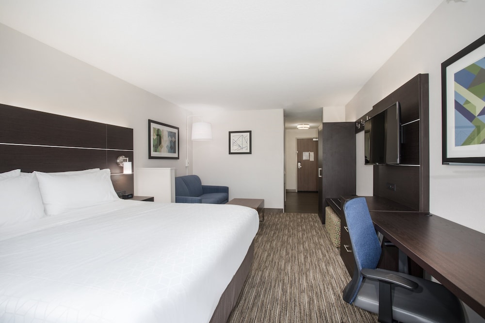 Holiday Inn Express Hotel & Suites Longmont by IHG - photo 19
