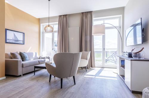 Ostseefeeling 5 Sterne Ferienwohnung mit Südbalkon in der Seefahrtschule Wustrow — 4-Star Luxury Hotel in Wustrow, Germany