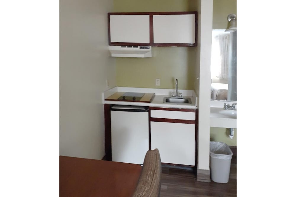 Travelodge by Wyndham Savannah Midtown - photo 22
