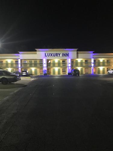 Luxury Inn And Suites Copperas Cove — Copperas Cove