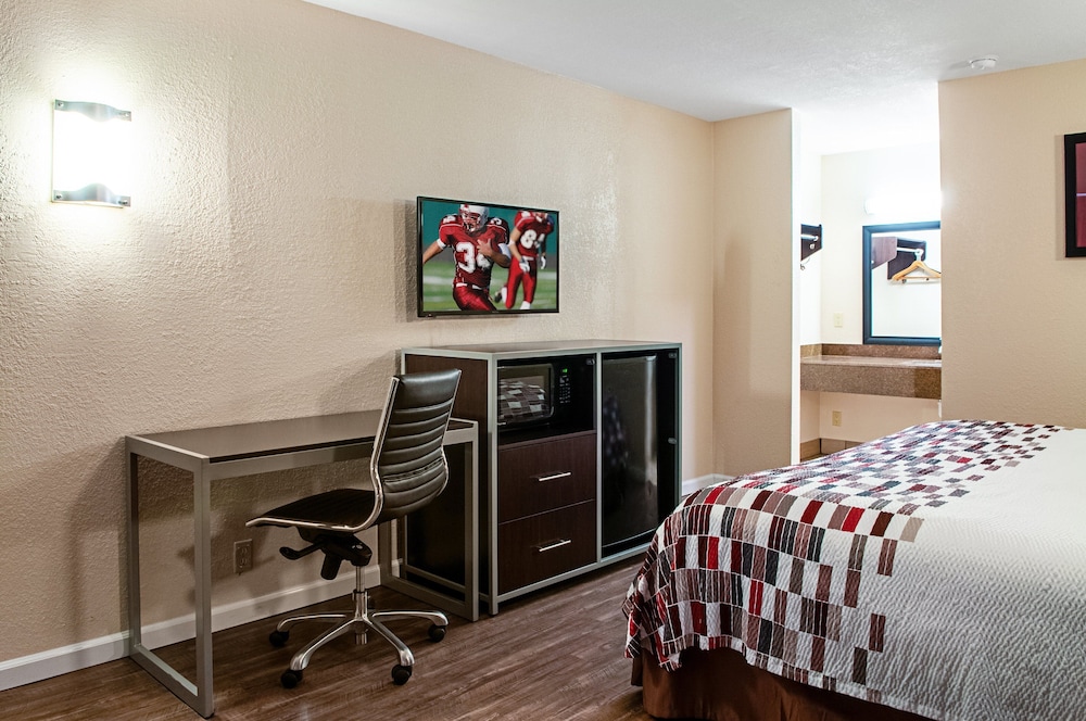 Red Roof Inn Slidell - photo 12