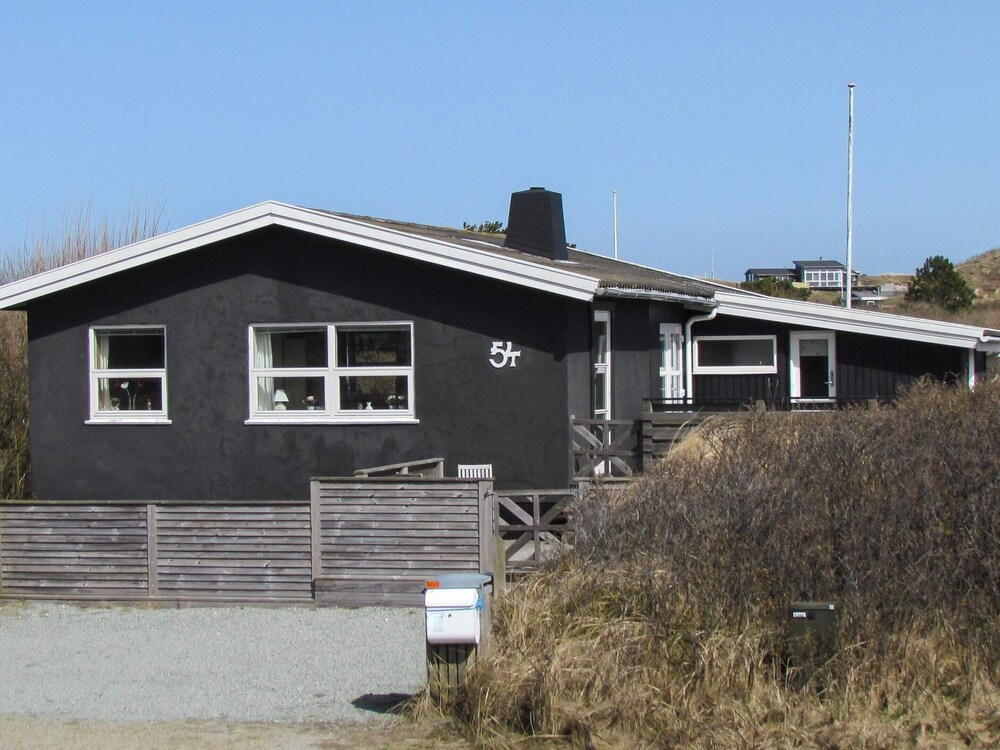 6 person holiday home in Fanø — 4-Star Luxury Hotel in Nordby, Denmark