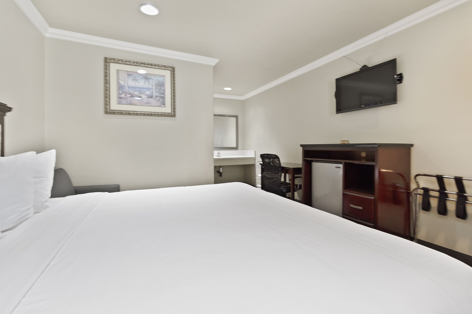 Le Blanc Inn & Suites - photo 5