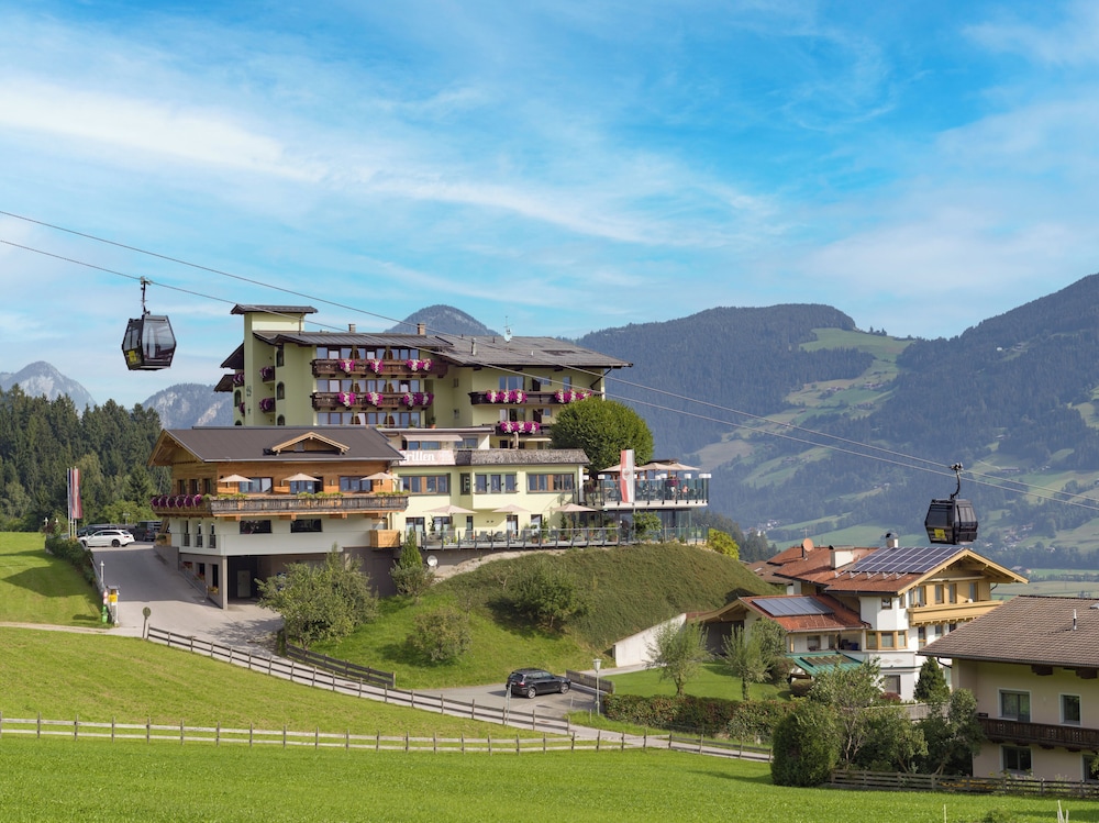 Hotel Waldfriede - carbon neutral hotel in Fuegenberg