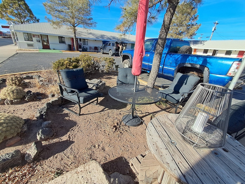 Southwest Motel - photo 29