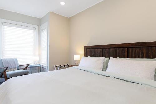 Modern Duplex Downtown AC Walkable in Traverse City, United States