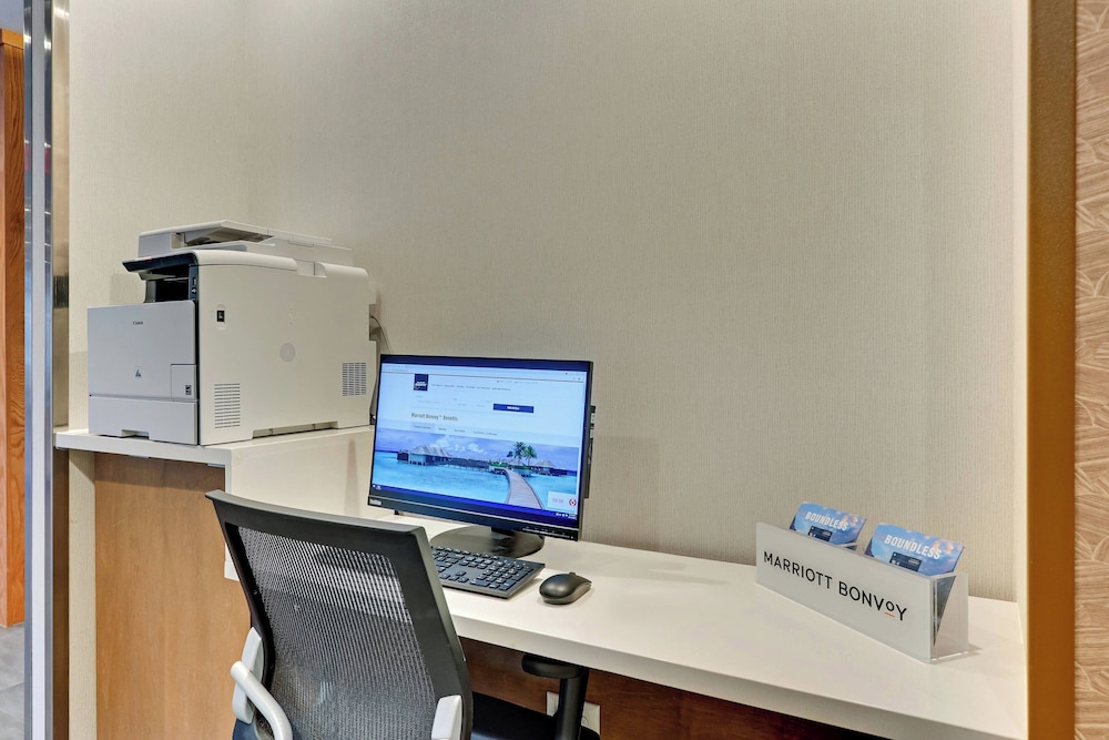 Fairfield Inn & Suites by Marriott Dallas Love Field - photo 23