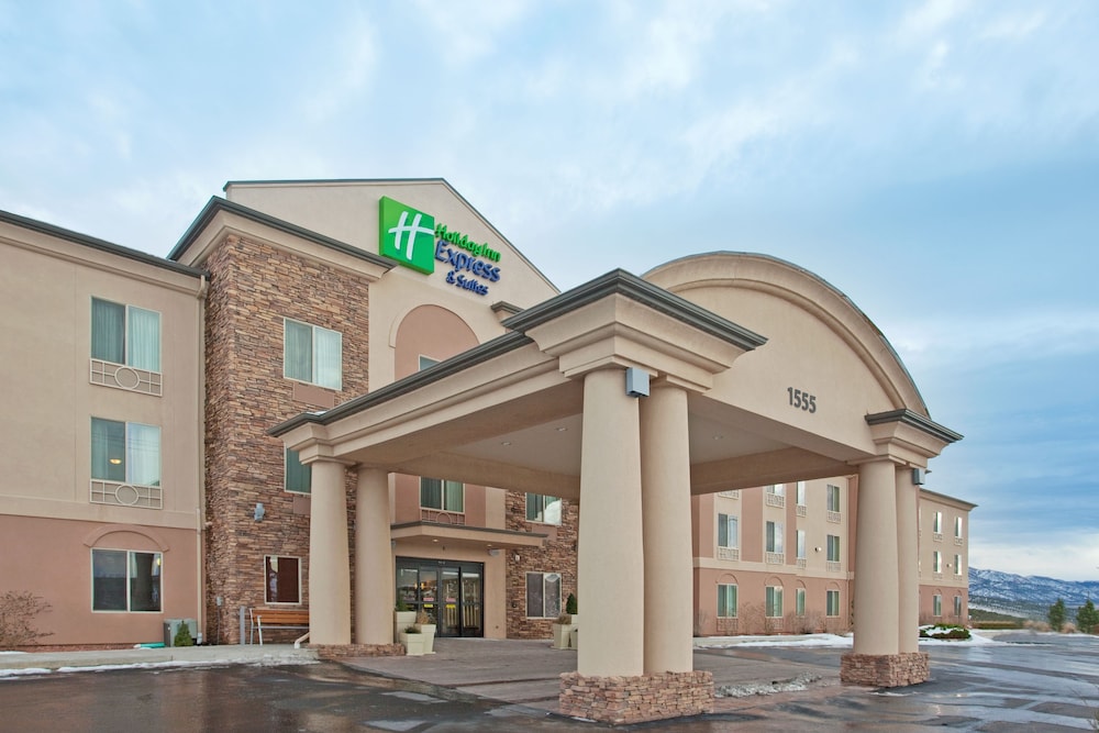 Holiday Inn Express & Suites Cedar City an IHG Hotel - featured photo
