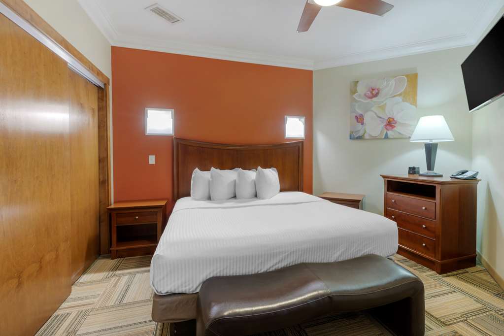 Best Western Plus Loveland Inn - photo 17