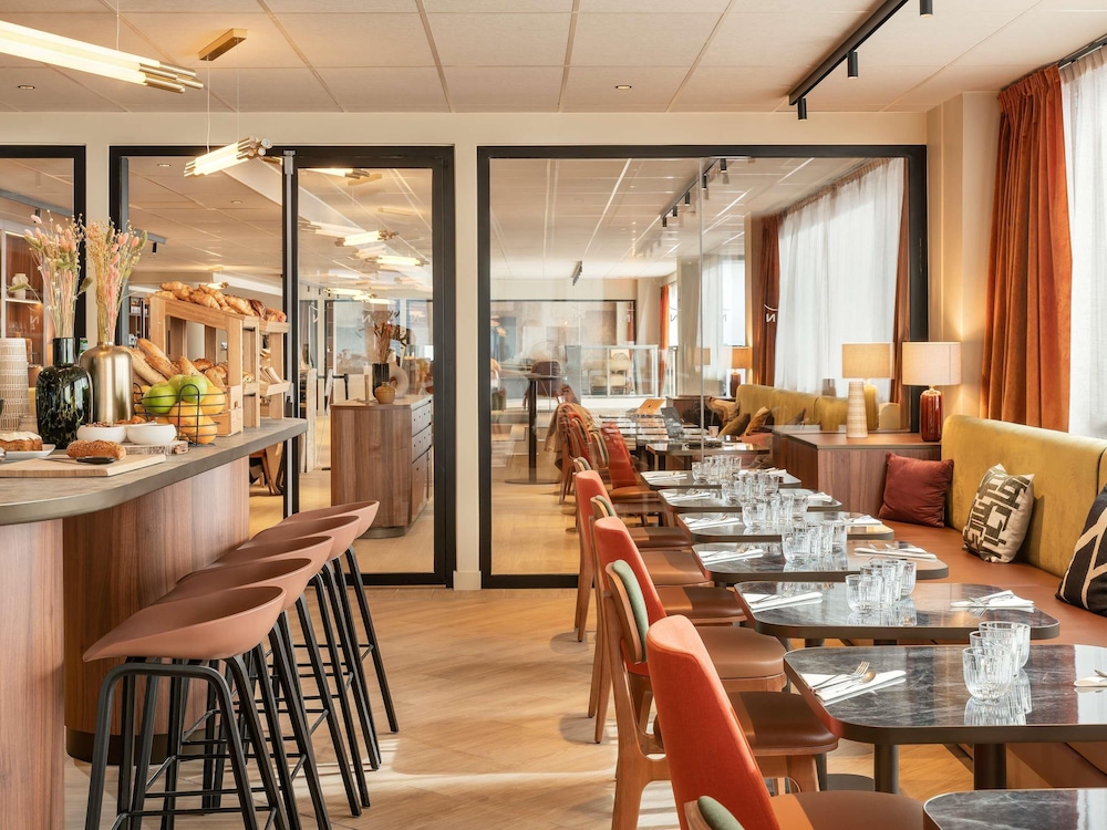 Novotel Paris La Defense Nanterre — 4-Star Luxury Hotel in Nanterre, France