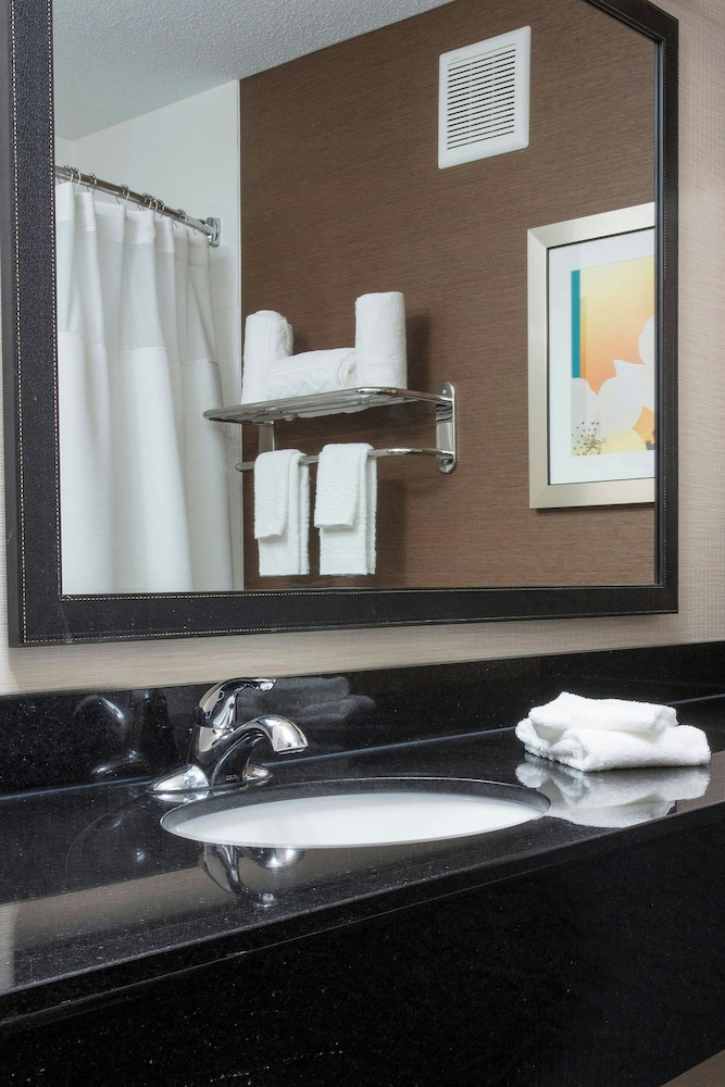 Fairfield Inn & Suites Terre Haute - photo 7