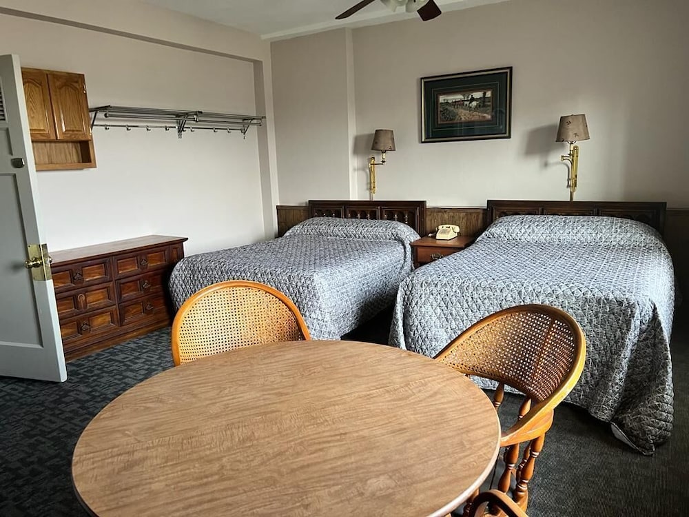 Canfield Hotel - photo 9