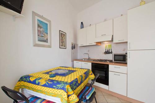 Case Vacanze Mirko Imperia Borgo Marina — 4-Star Luxury Hotel in Imperia, Italy