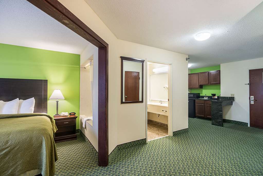 Quality Inn & Suites Harvey Chicago Southland - photo 15