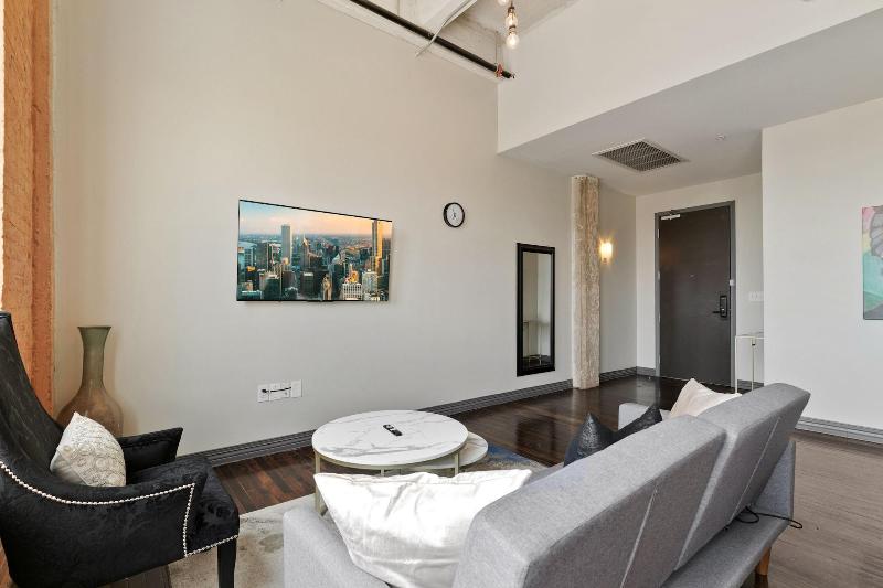 Luxury Downtown Dallas Stay by Amyfinehouse - photo 297