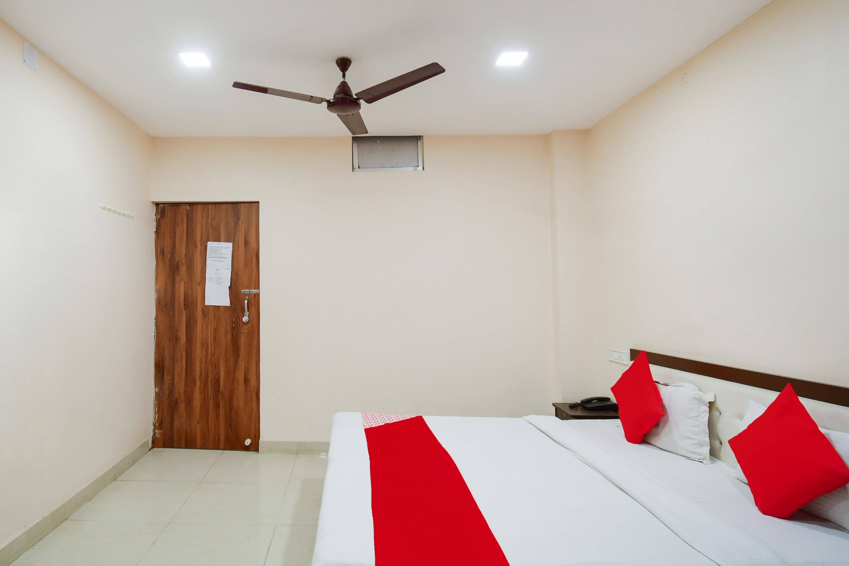 Hotel O Harihar Premium — 4-Star Luxury Hotel in Saraikela, India