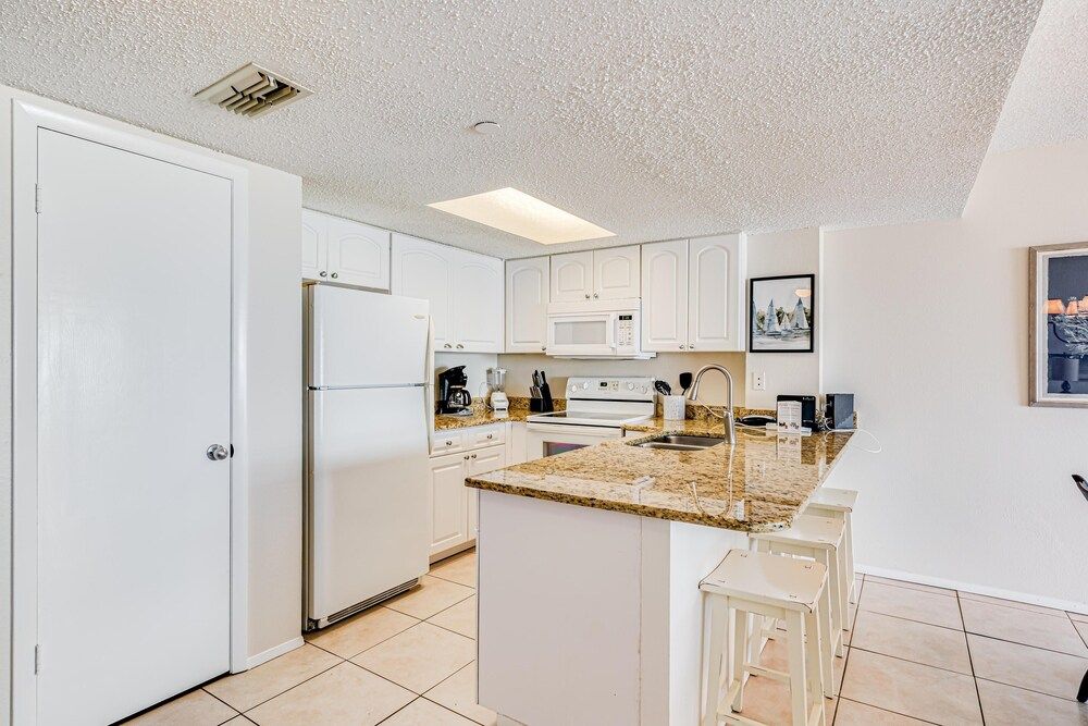 Chateaux Resort Luxury Condominiums - photo 4