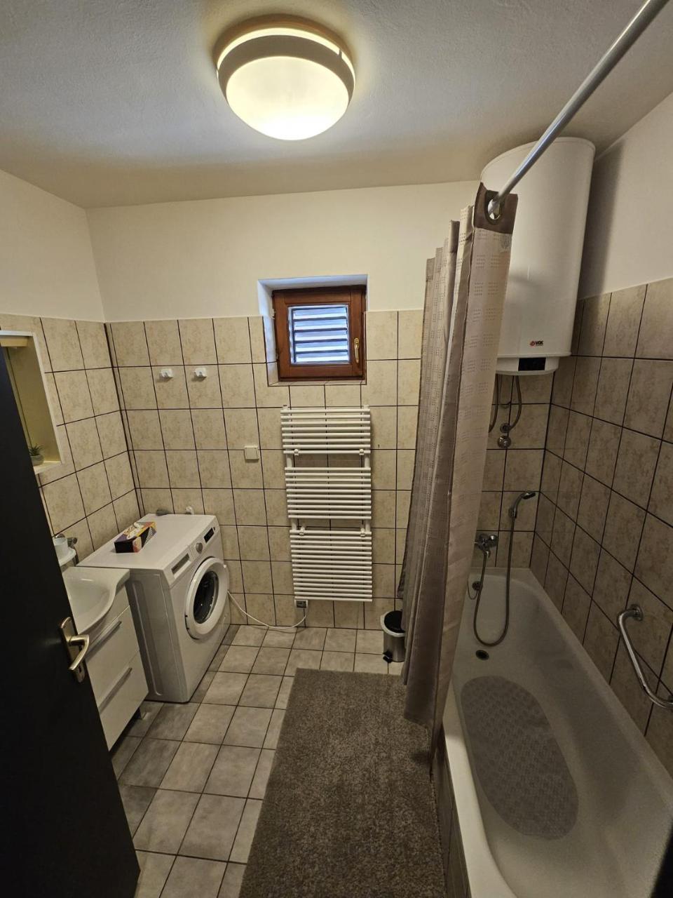 Studio Apartman Vito — Unknown City — photo 4